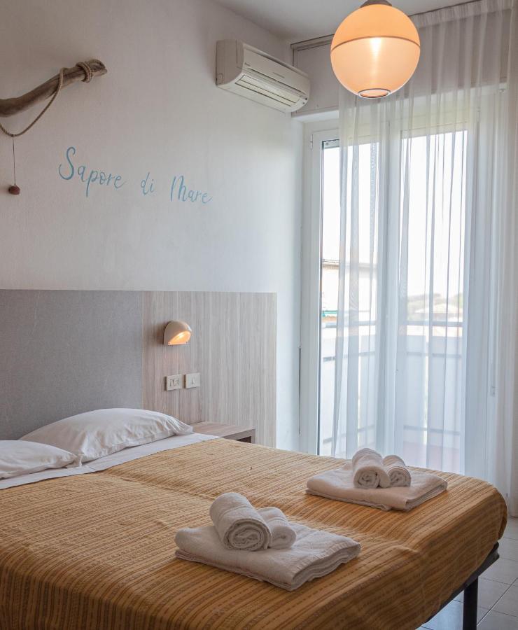 Hotel Astrid تّشيرفييا المظهر الخارجي الصورة