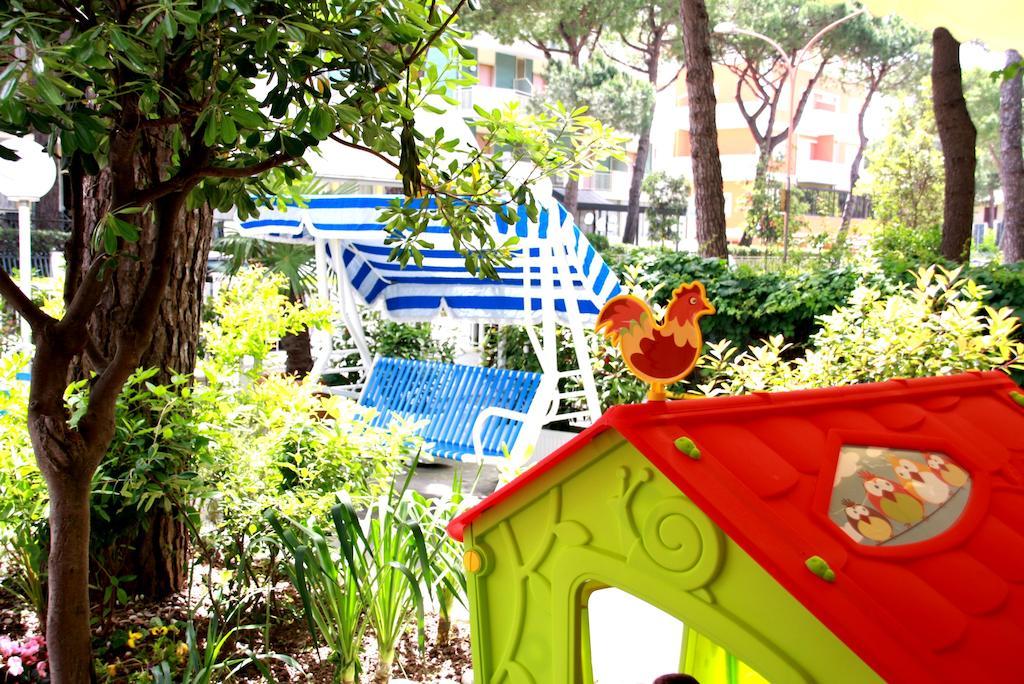 Hotel Astrid تّشيرفييا المظهر الخارجي الصورة