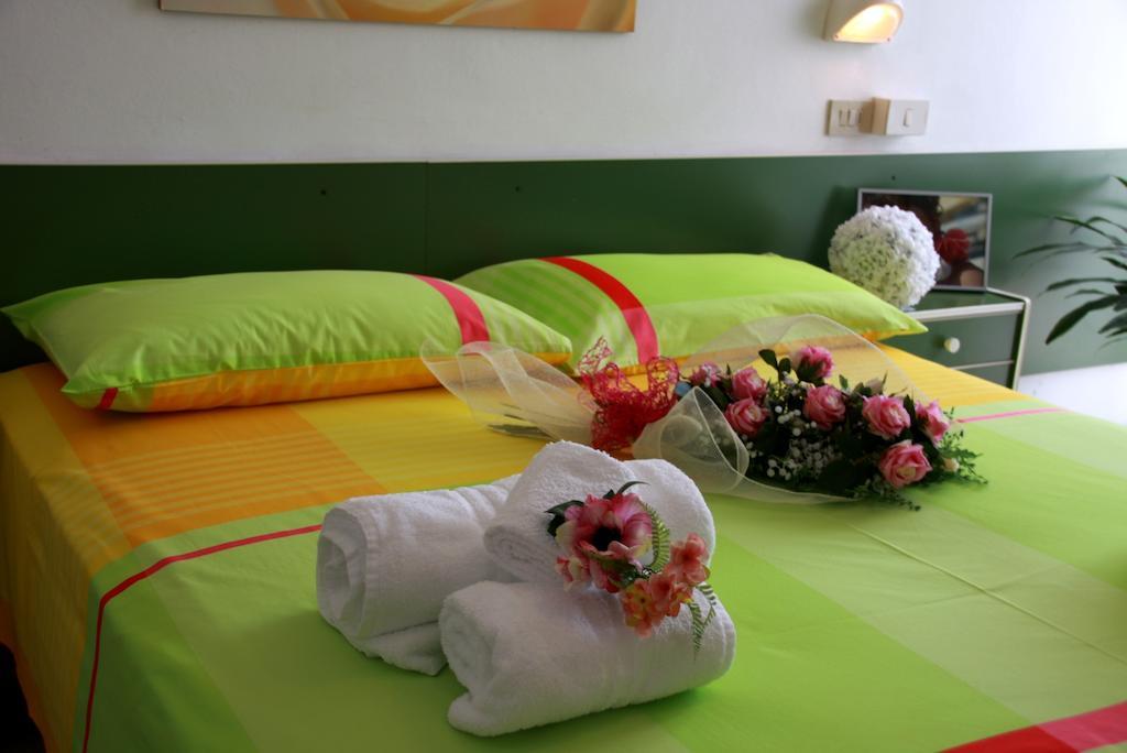 Hotel Astrid تّشيرفييا المظهر الخارجي الصورة