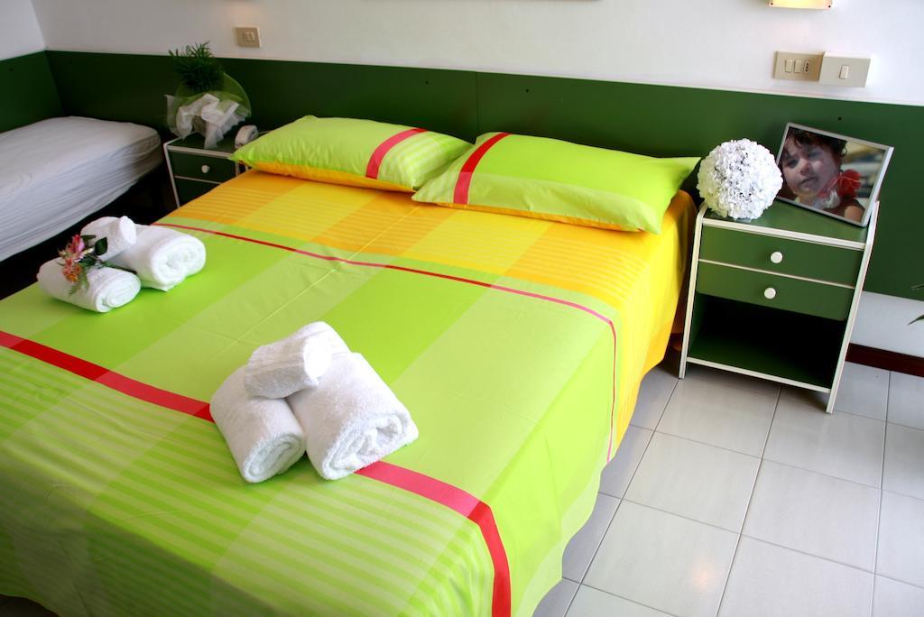 Hotel Astrid تّشيرفييا المظهر الخارجي الصورة